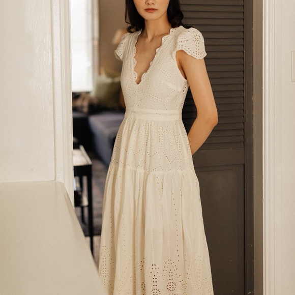 UO Wild Daisy Eyelet Tie-Back Midi Dress - Picture 2 of 4